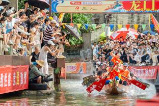 雷竞技年收入